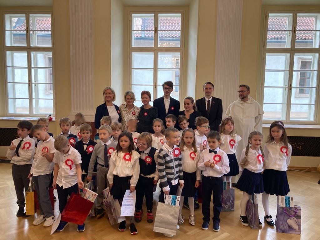 Pasowanie na ucznia Szkoły Polskiej w Pradze