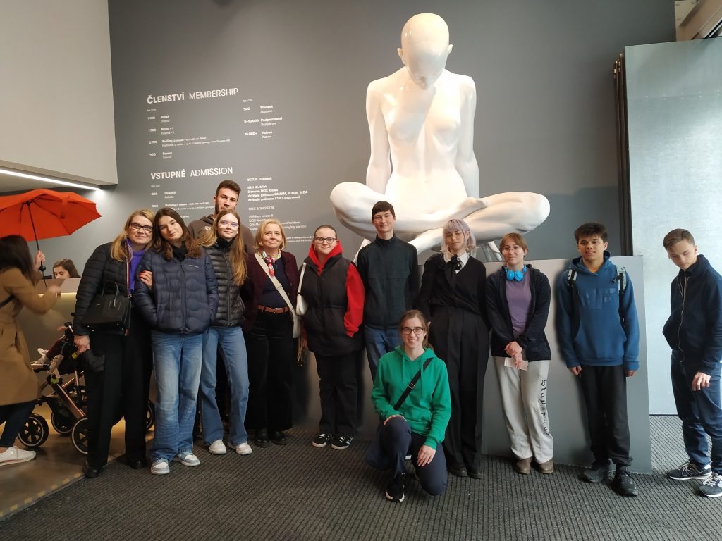 Wizyta uczniów w Centrum Sztuki Współczesnej DOX